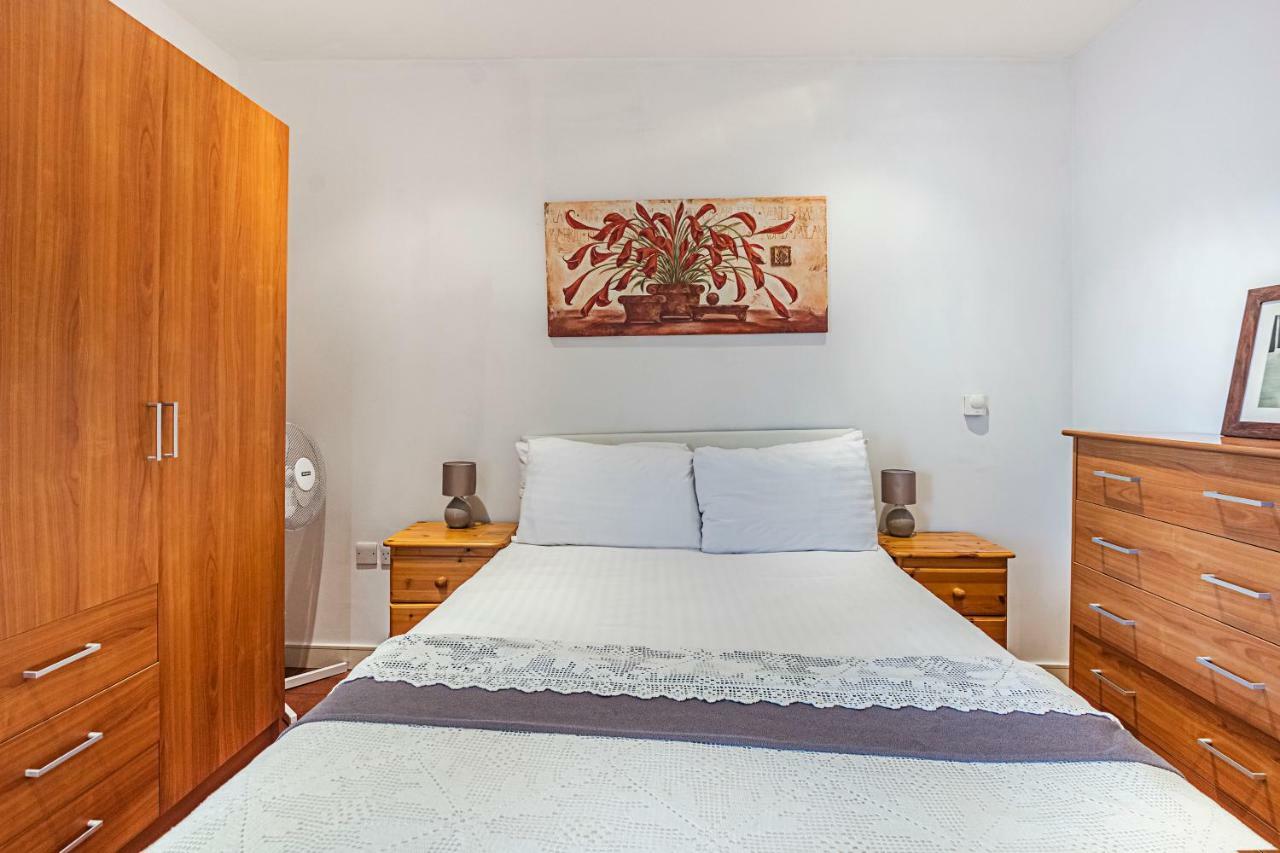 Splendid 3 Bedroom Apartment In Angel/Kings Cross Лондон Экстерьер фото